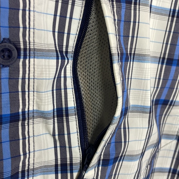 EUC The North Face Men’s (Sportsman) Blue Plaid Short-Sleeve Button-Up Size XL - Picture 5 of 13